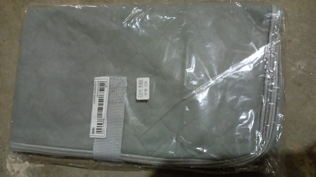 Multi-Purpose Large Capacity Bag with Zip Closure (55×35 CM / 1 Pc) Multi-Purpose Large Capacity Bag with Zip Closure (55×35 CM / 1 Pc)